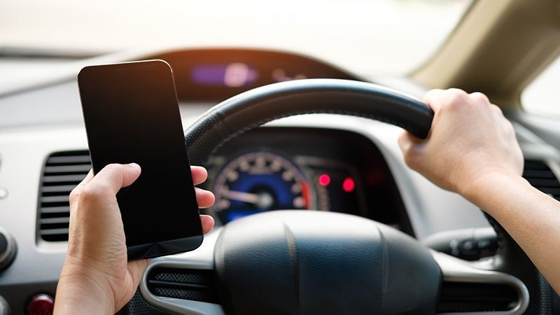 should-you-check-mobile-phone-records-after-a-light-duty-vehicle-accident