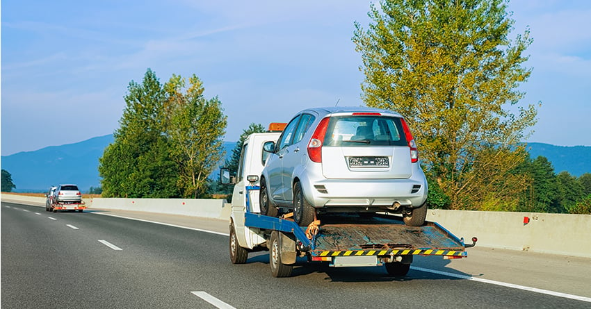 three-ways-to-reduce-accidents-for-tow-truck-drivers-and-save-money